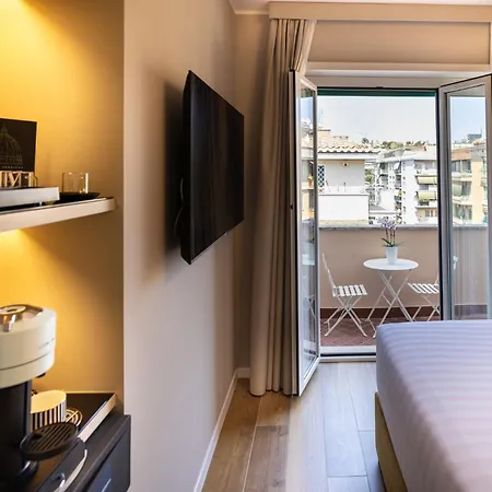 Mavi Luxury 4* Rome