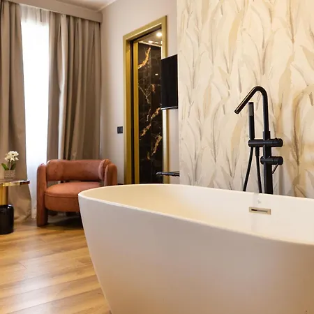 Mavi Luxury روما