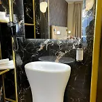 Alojamento de Acomodação e Pequeno-almoço Mavi Luxury 4*