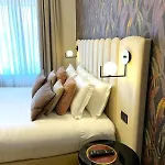 Mavi Luxury Roma