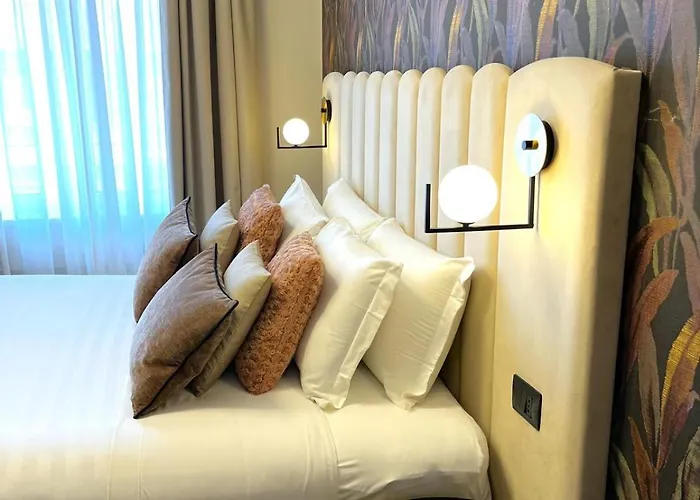 Mavi Luxury Rom