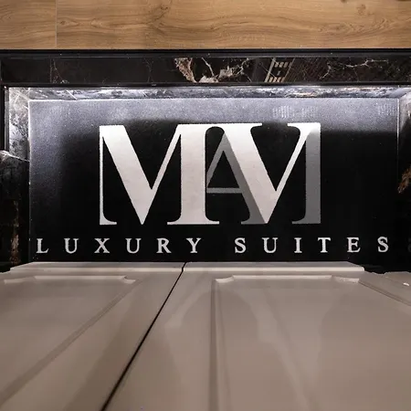 Mavi Luxury * Rome