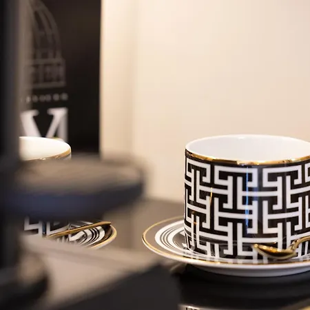 Alojamento de Acomodação e Pequeno-almoço Mavi Luxury Roma